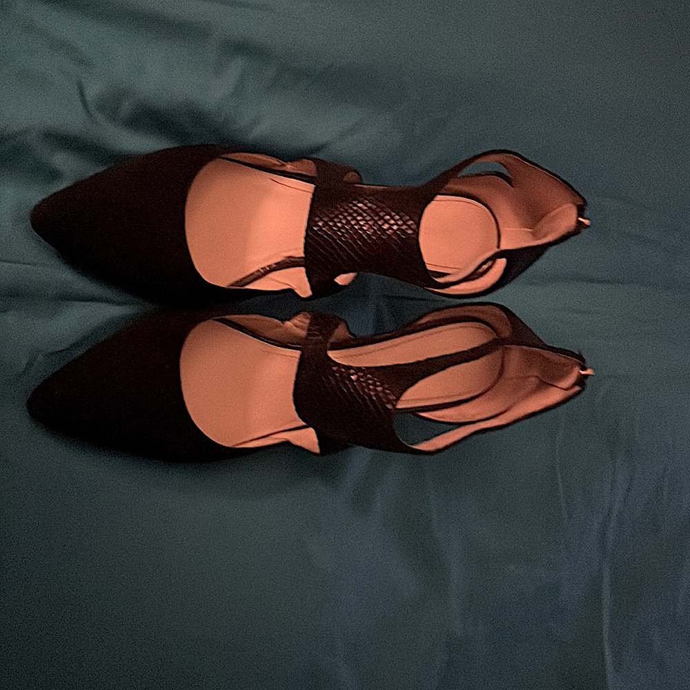 Black leather/suede size 11 heels